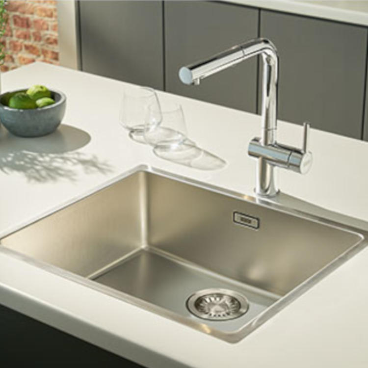 Bateria Franke Active J pull down 2 jets Chrom 115.0653.401